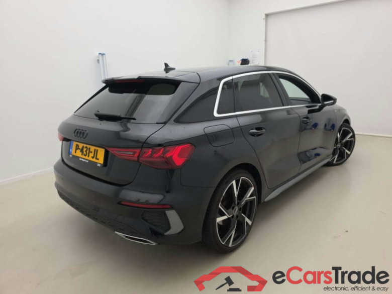AUDI A3 Sportback 30 TFSI S edition #2