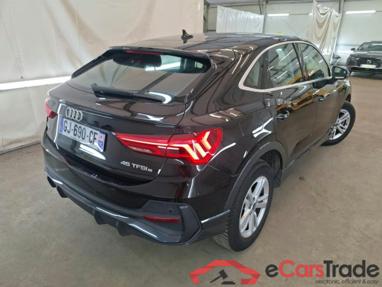AUDI Q3 Sportback / 2019 / 5P / SUV 45 TFSI E 245 S TRONIC BUSINESS LINE #6
