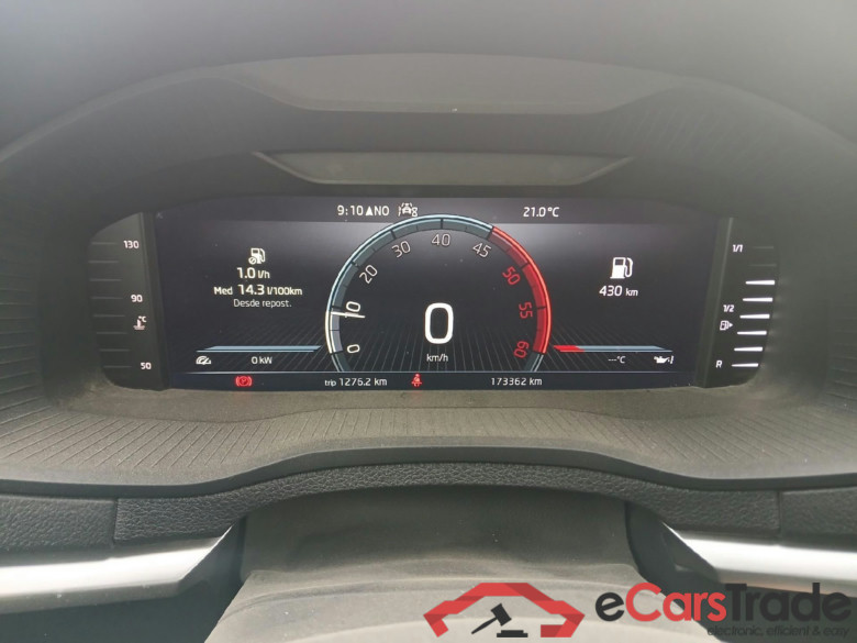 SKODA Karoq / 2021 / 5P / todoterreno 2.0 TDI 85kW (115CV) Ambition #4