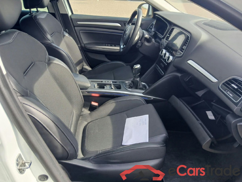 RENAULT Mégane / 2020 / 5P / berlina con portón Zen Blue dCi 85 kW (115CV) (CM) #6