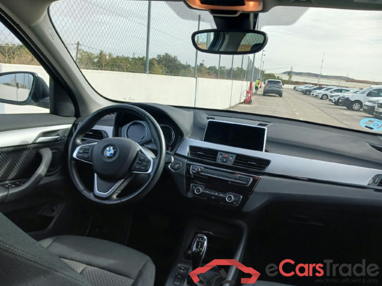 BMW X1 / 2019 / 5P / todoterreno sDrive20dA #3