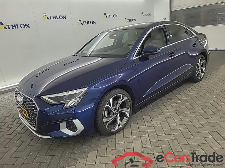 AUDI A3 Limousine 30 TFSI S tronic Business edition 4D 81kW
