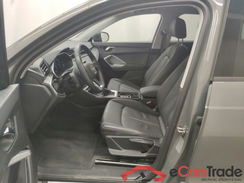 Audi Q3 35 TDI S tronic S line Business Edition 5d #3