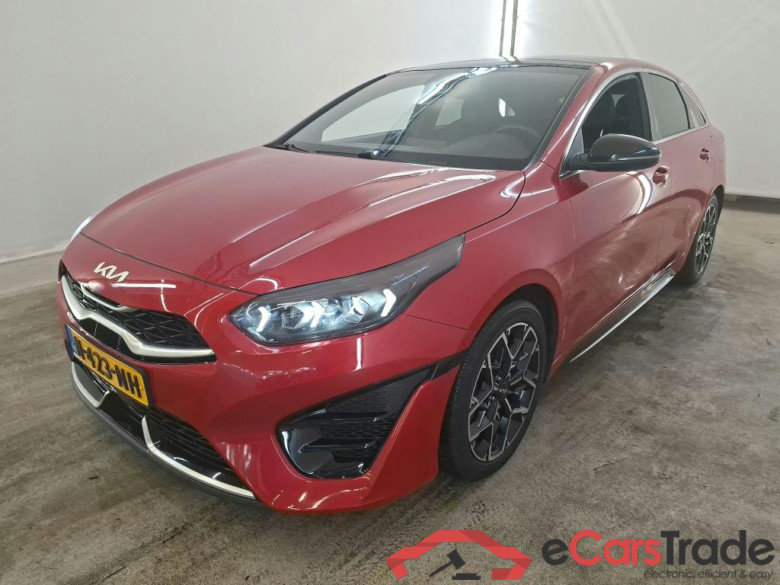 Kia ProCeed 1.5 T-GDi GT-Line glazen dak 5d #1