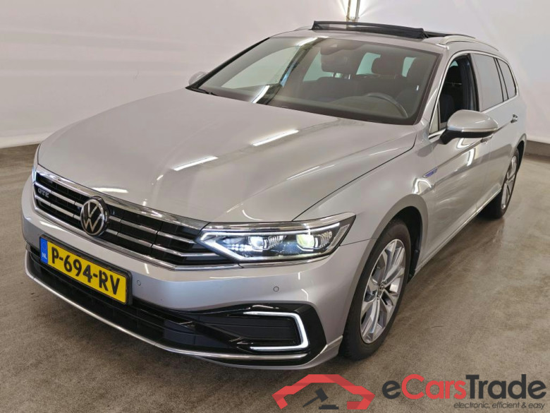 Volkswagen Passat Variant 1.4 TSI eHybrid 6-DSG GTE Business 5d + Pano #1