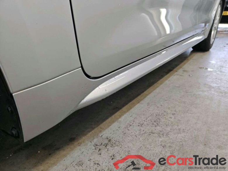 TOYOTA Corolla Touring Sports Hybrid 140 Active #5