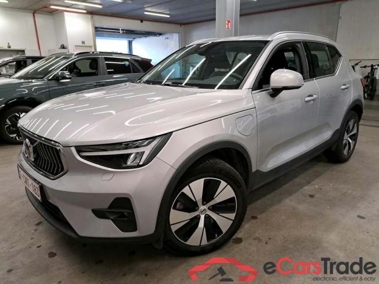 VOLVO - VOL XC40 T4 PHEV 211PK Plus Bright Design With Arianne Leather & Driver Assista Pack & & Pack Light & Protection  * HYBRID *