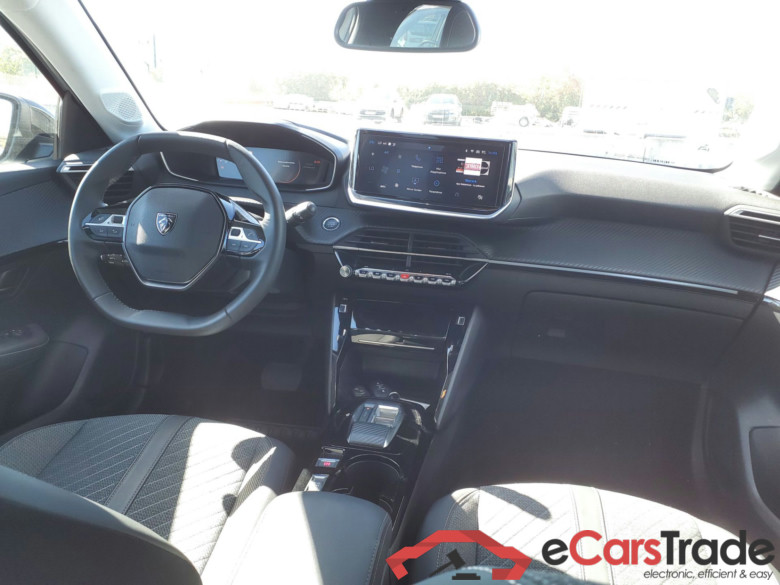 PEUGEOT 208  PEUGEOT 208  Allure Hybrid 110 ch e-DCS6 + pack access #4