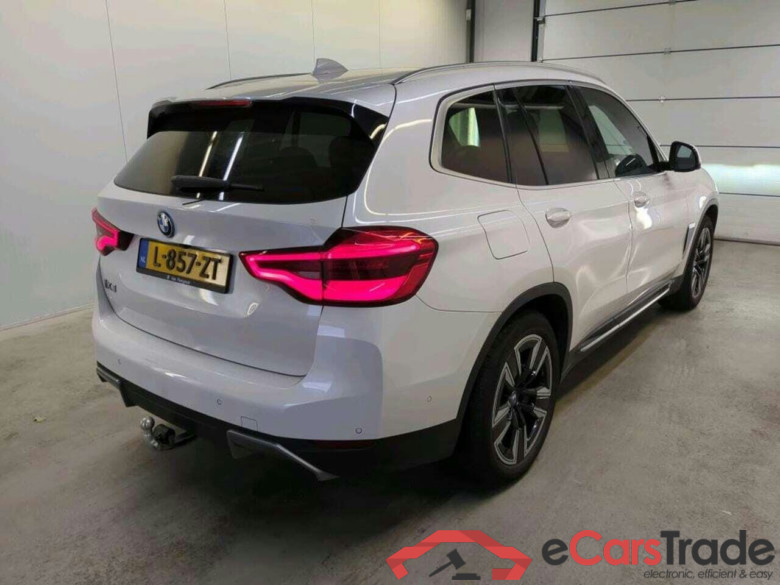 BMW iX3 Executive #2