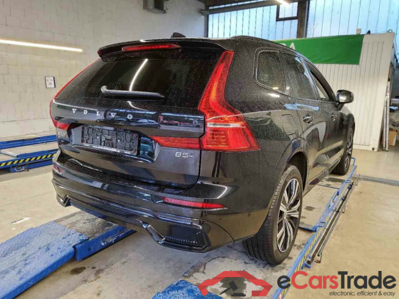 Volvo XC60 (03.2017->) DE - SUV5 B5 (Benzin) AWD EU6d, Ultimate Dark Mild-Hybrid, (Facelift) 2022 - 202 #3