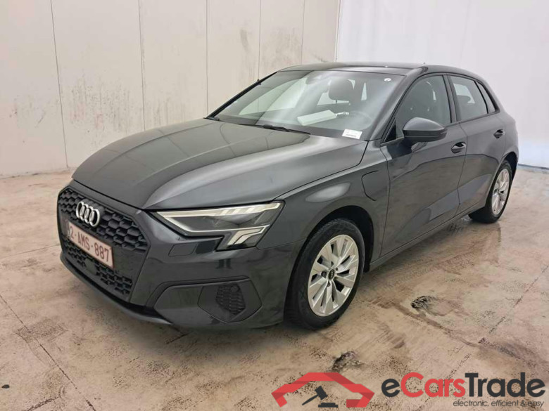 Audi A3 SB 1.4 40 TFSIe Plug-In Hybrid Aut. LED-Matrix Virtual Navi KeylessGo Klima PDC ...