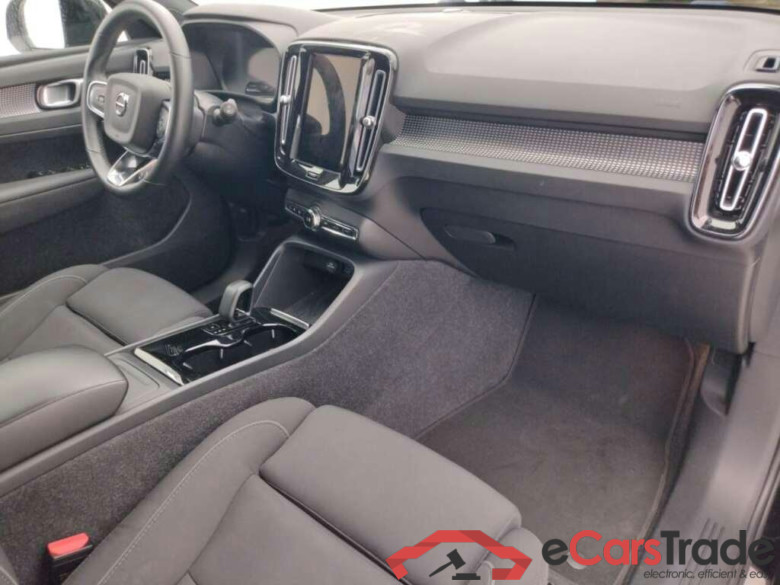 VOLVO XC40 Recharge Plus #3