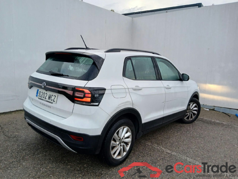 VOLKSWAGEN T-Cross / 2018 / 5P / todoterreno Advance 1.0 TSI 81kW (110CV) #2