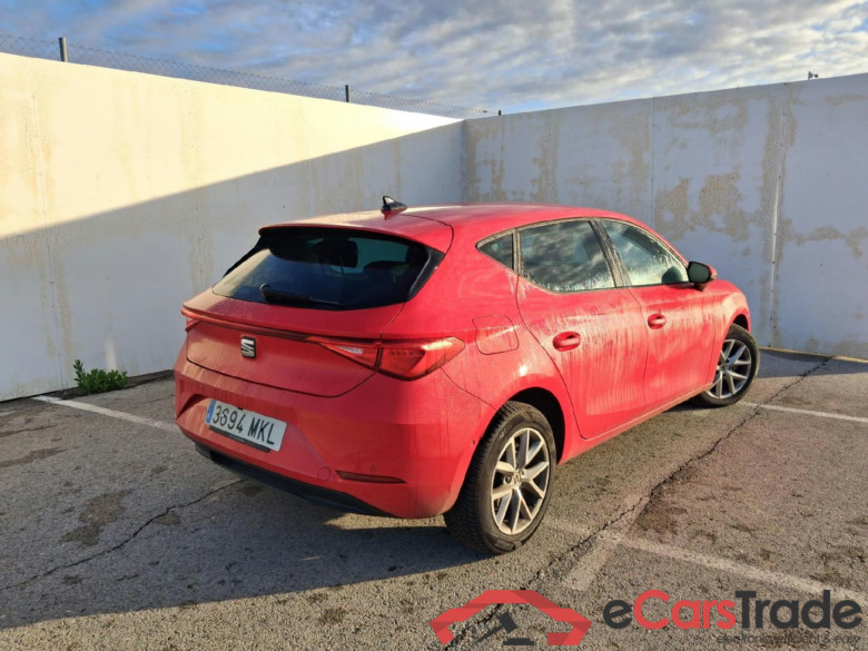 SEAT Nuevo León / 2020 / 5P / berlina con portón 2.0 TDI 110kW DSG-7 Style XL(SP) #2