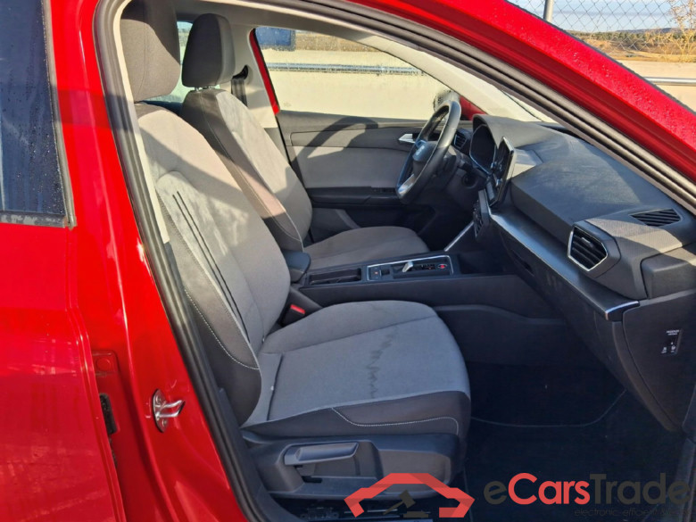 SEAT Nuevo León / 2020 / 5P / berlina con portón 2.0 TDI 110kW DSG-7 Style XL(SP) #6