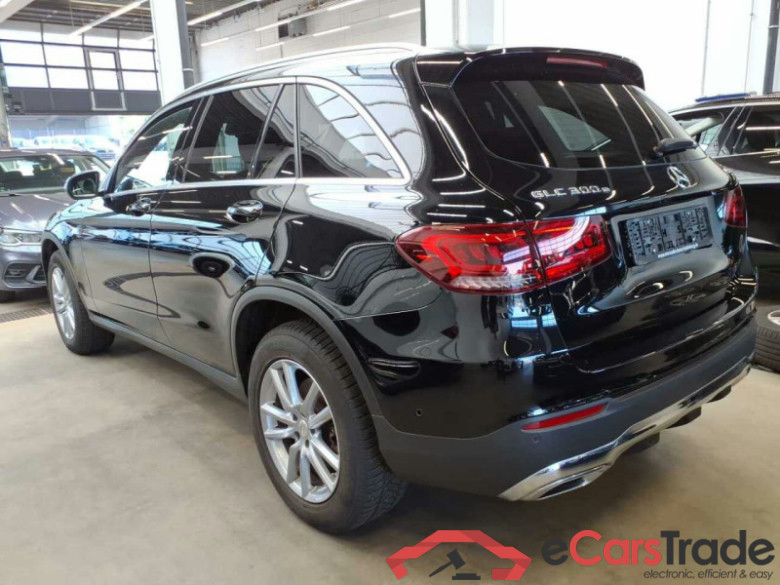 MERCEDES GLC 300e  #4