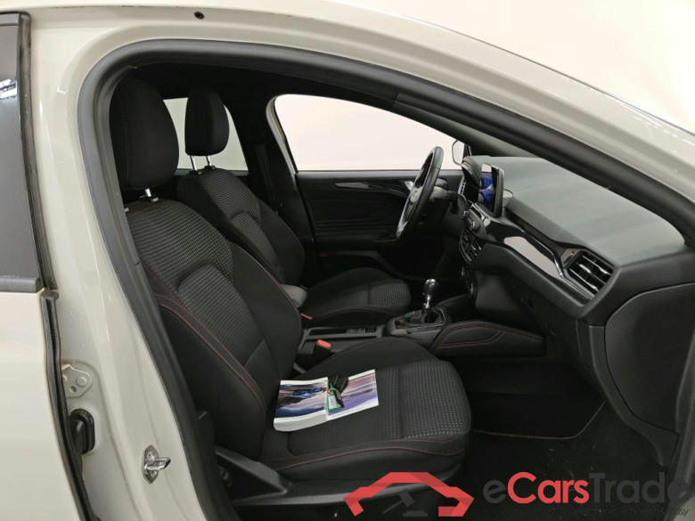 Ford Focus 1.0 EcoBo Hybr 125pk ST-Line X Bus Wagon 5d #3