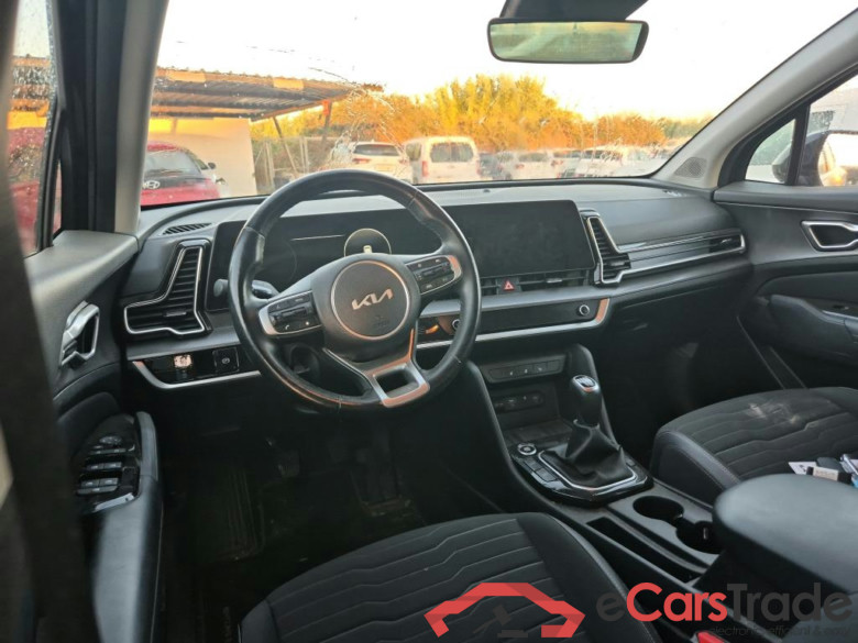 KIA Sportage / 2022 / 5P / todoterreno 1.6 T-GDi 112kW (150CV) MHEV Tech 4X2 #3