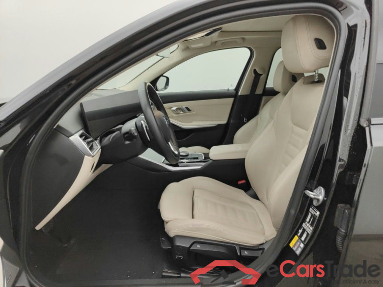 BMW 3 Reeks Berline 320e (150 kW) 4d #3