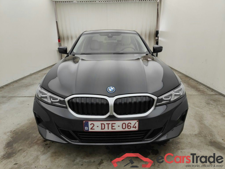 BMW 3 Reeks Berline 320e (150 kW) 4d #5