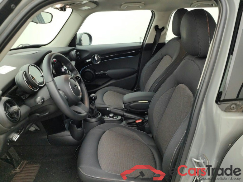 Mini 5 door Cooper (100 kW) 5d #3