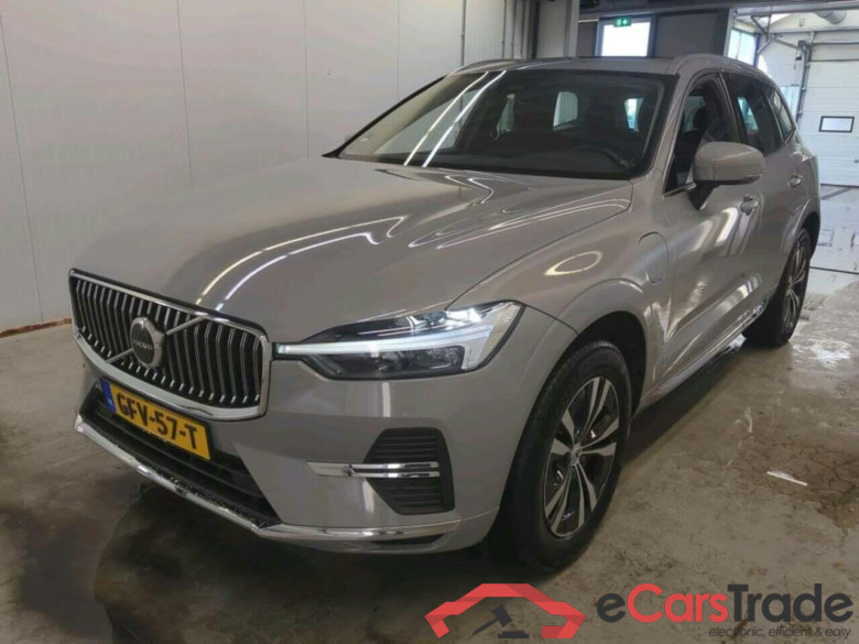 VOLVO XC60 2.0 T6 AWD Ess Edt B #1