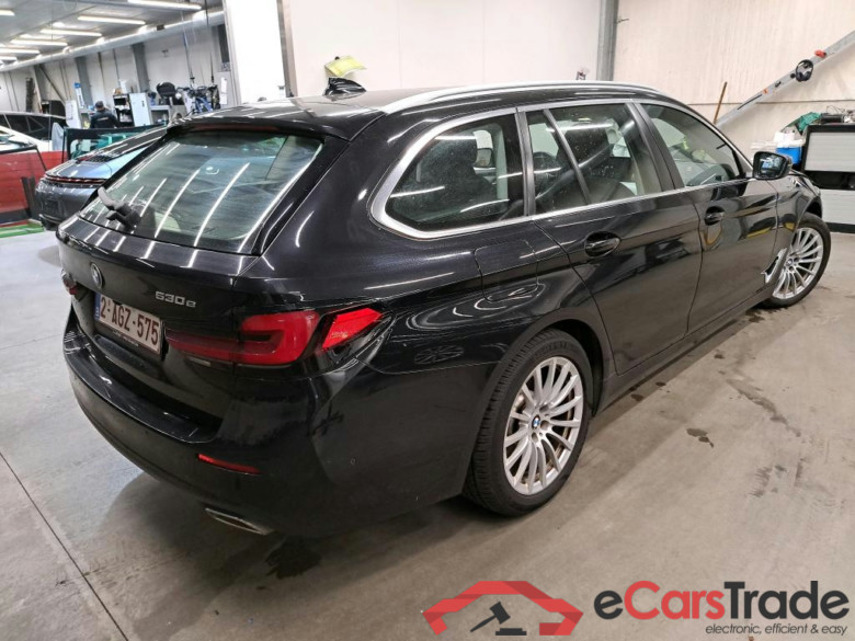 BMW - BMW 5 TOURING 530e Auto 292PK Business Edition With Dakota Leather Heated Sport Seats & Driving Assistant & Parking Assistant * HYBRID * #2