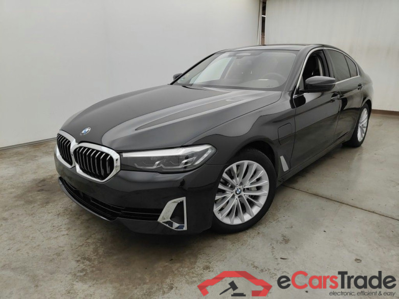 BMW 5 - 2020 545eXA 286 PHEV 4d #1
