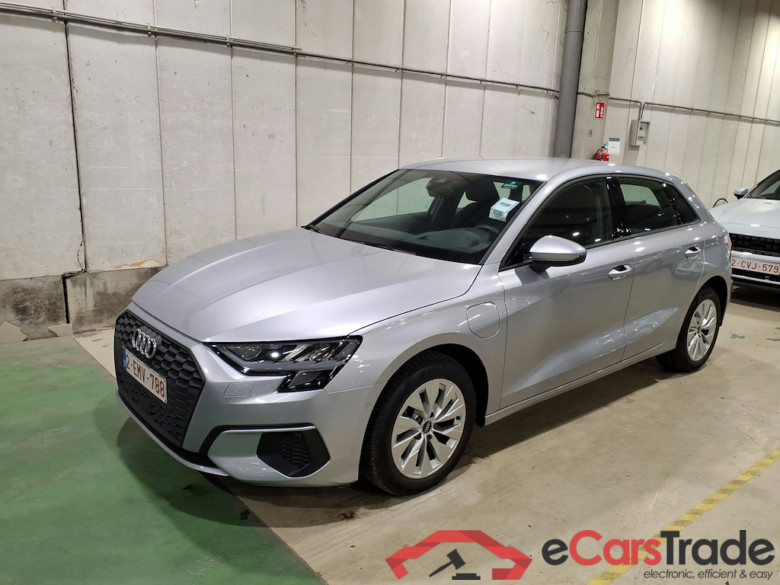 AUDI A3 SPORTBACK 1.4 40 TFSI E S TRONIC SPORTB ATTRACTION #1