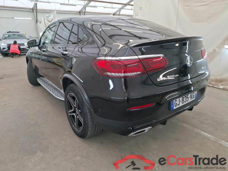 MERCEDES-BENZ GLC Coupe / 2019 / 5P / Coupé GLC 300 de AMG Line 4Matic #5
