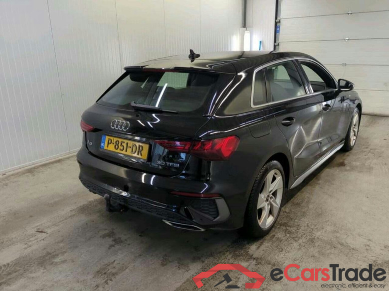 AUDI A3 Sportback 30 TFSI S edition #2