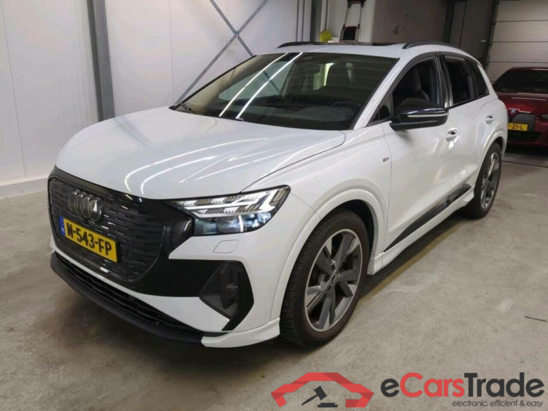 AUDI Q4 e-tron 35 L ed S Com 55 kWh #1