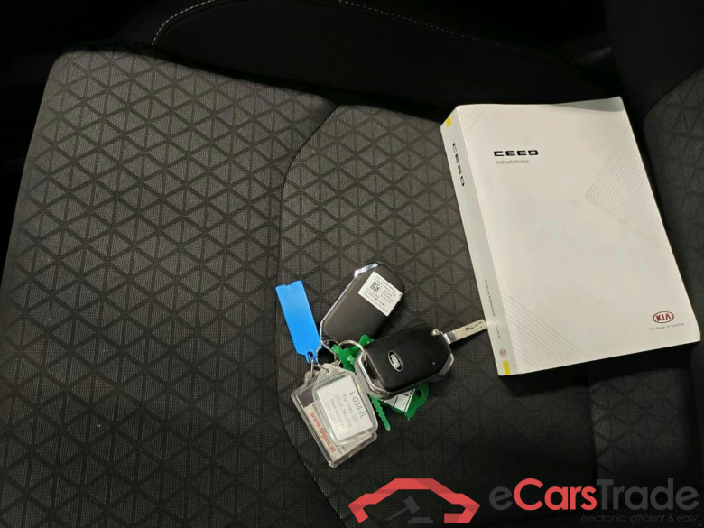 Kia Ceed Sportswagon 1.5 T-GDi DynamicLine 5d #4