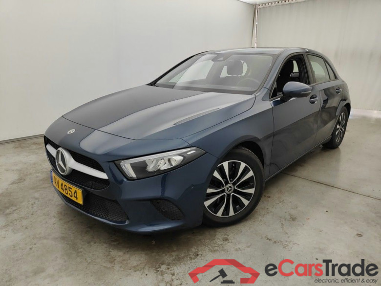 MERCEDES CLASSE A DIESEL (W177) A 180 d 116 Business Solution Essential 5d