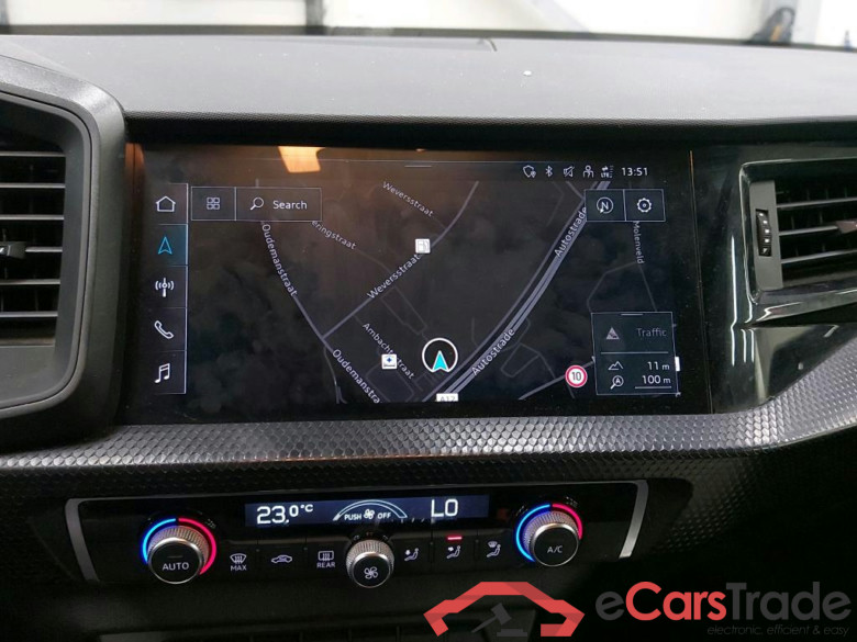 Audi A1 SB 1.0 25 TFSI Virtual Navi Klima PDC ... #4