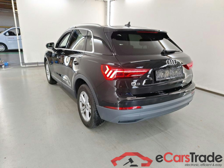 AUDI Q3 1.4 45 TFSI E S TRONIC #3