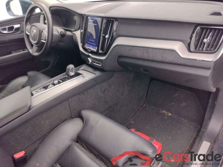 VOLVO XC60 2.0 T6 PHEV BENZINE CORE BRIGH #3