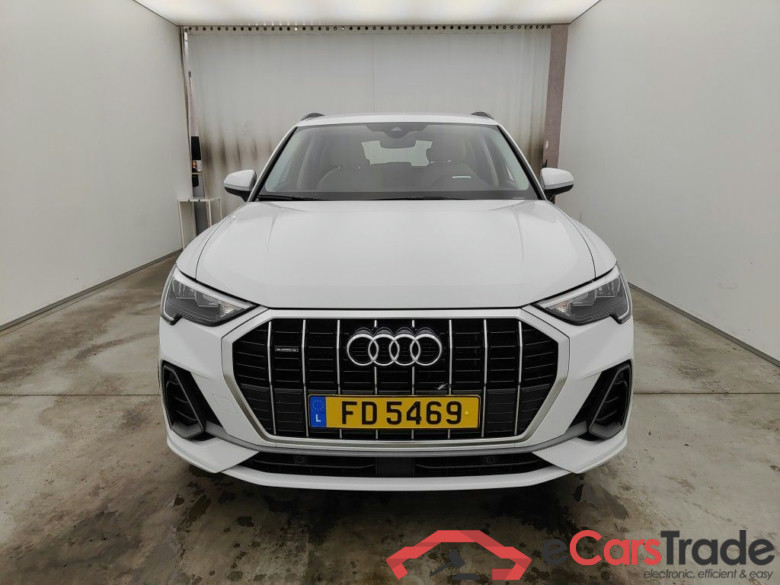 Audi Q3 40 TDI quattro S tronic S line 5d #5