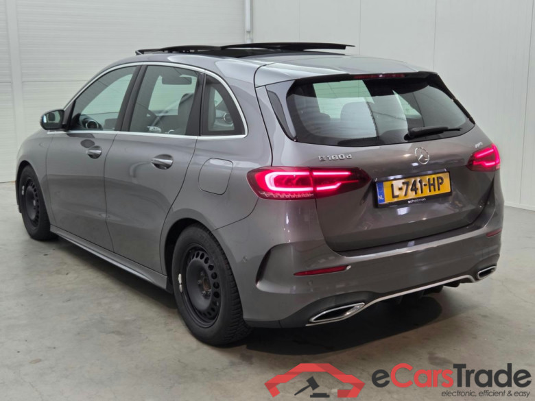 MERCEDES-BENZ B-klasse 180d Launch Edition Premium #3