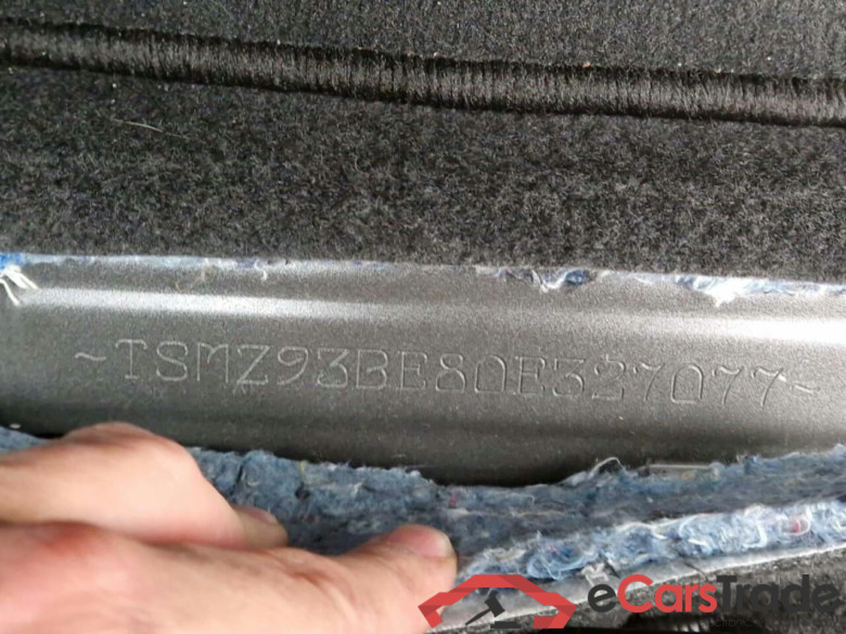 SUZUKI Swace 1.8 Hybrid Select #5