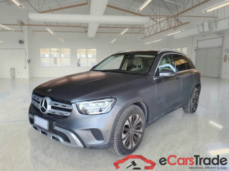 MERCEDES-BENZ GLC / 2019 / 5P / SUV 300 D 4MATIC SPORT AUT.