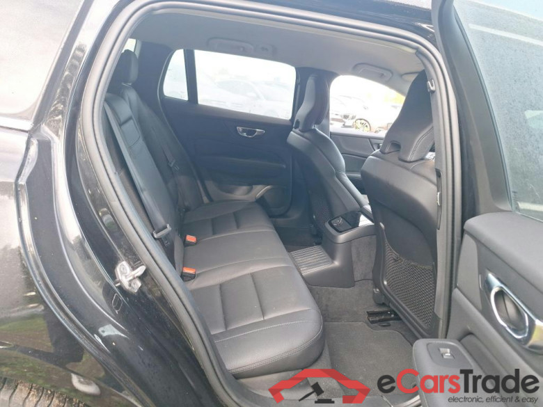 VOLVO V60 2.0 T6 RECHARGE GEARTR INSCRIPTION EXPR #6