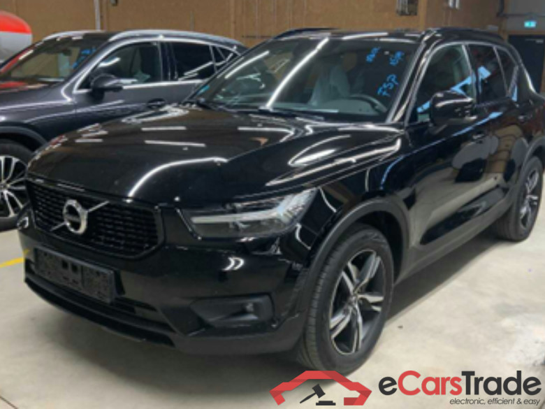 XC40 R Design AWD 2.0 B5 184KW AT8 E6d #1