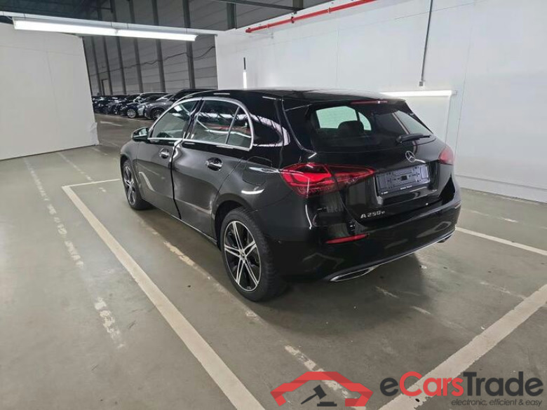 Mercedes A-Klasse A-Klasse A 250 e Luxury Line (PHEV) 160kW/218pk  5D/P Auto-8 - CO2 indicatief #3