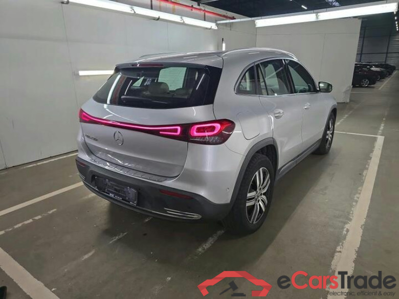 Mercedes EQA EQA EQA 250+ Luxury Line 140kW/190pk  5D/P Auto-1 #4