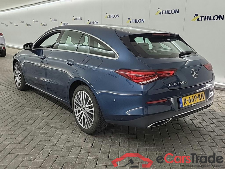 MERCEDES-BENZ CLA Shooting Brake CLA 250 e DCT Luxury Line 5D 160kW #4