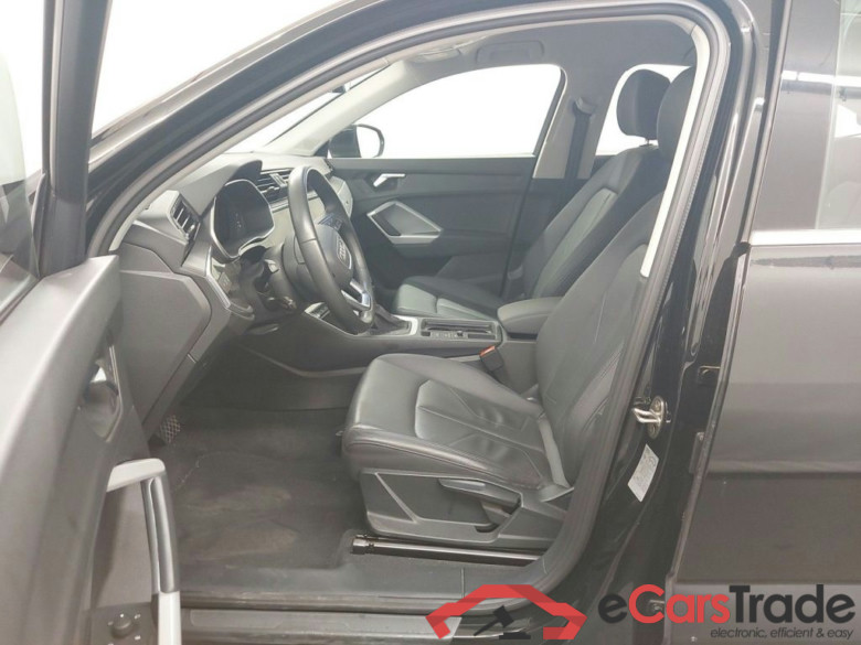Audi Q3 Sportback 45 TFSI e S tronic 5d #3
