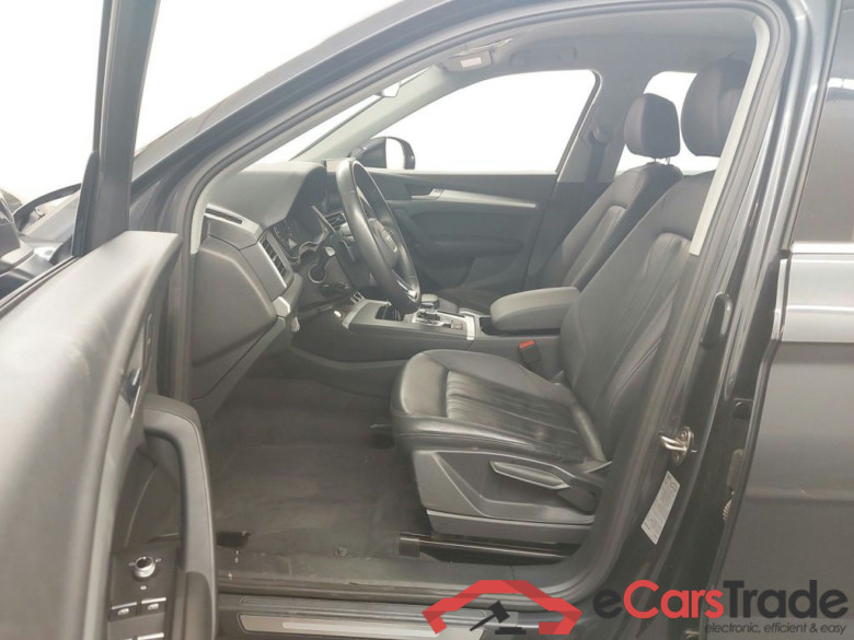 Audi Q5 Business Ed. Attraction 30 TDI S tronic 5d #3