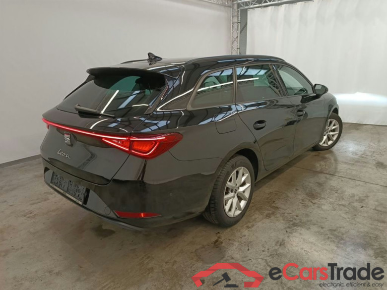 SEAT Leon ST 1.5 eTSI MHEV 150 Move! DSG 5d #2