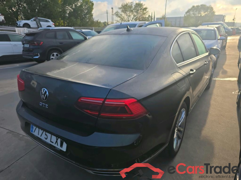 VOLKSWAGEN Passat / 2019 / 4P / sedán GTE 1.4 TSI e-Power 115kW + 85kW DSG #2